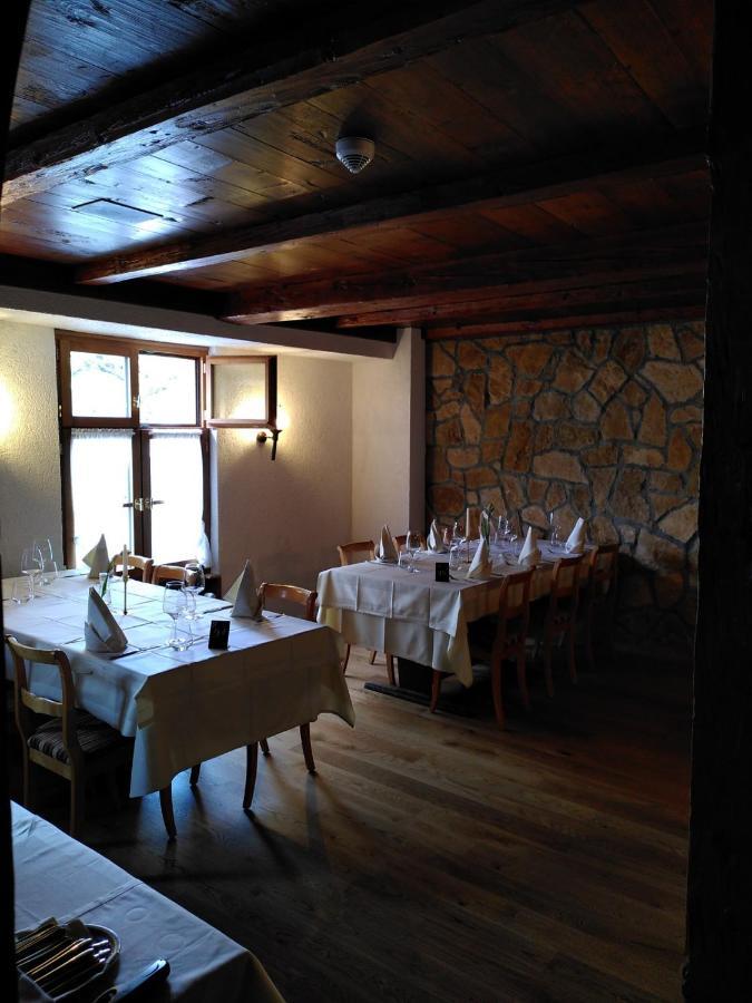Hotel Sonne Sissach Ngoại thất bức ảnh